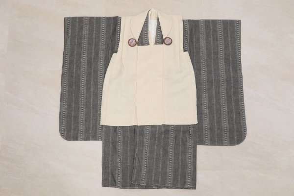 【特別現品】3歳男児被布アンサンブル No,「RTG2408-3d」