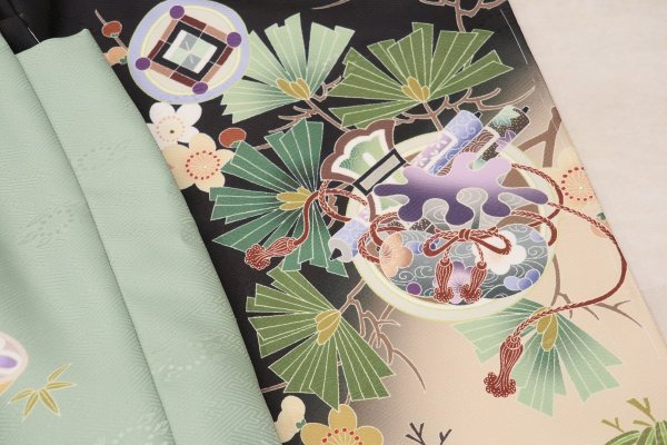 【受注品】 3歳男児被布アンサンブル 陽気な天使No.5「扇」【黒×緑】 - 画像 (5)