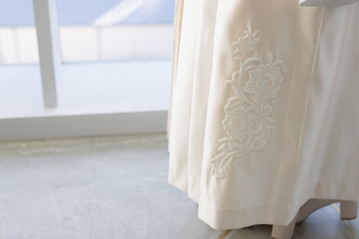 ラフィネモカ二尺袖/卒業袴 レザリーダイヤRM-176/RH-100【アイボリー/アイボリー】 - 画像 (12)