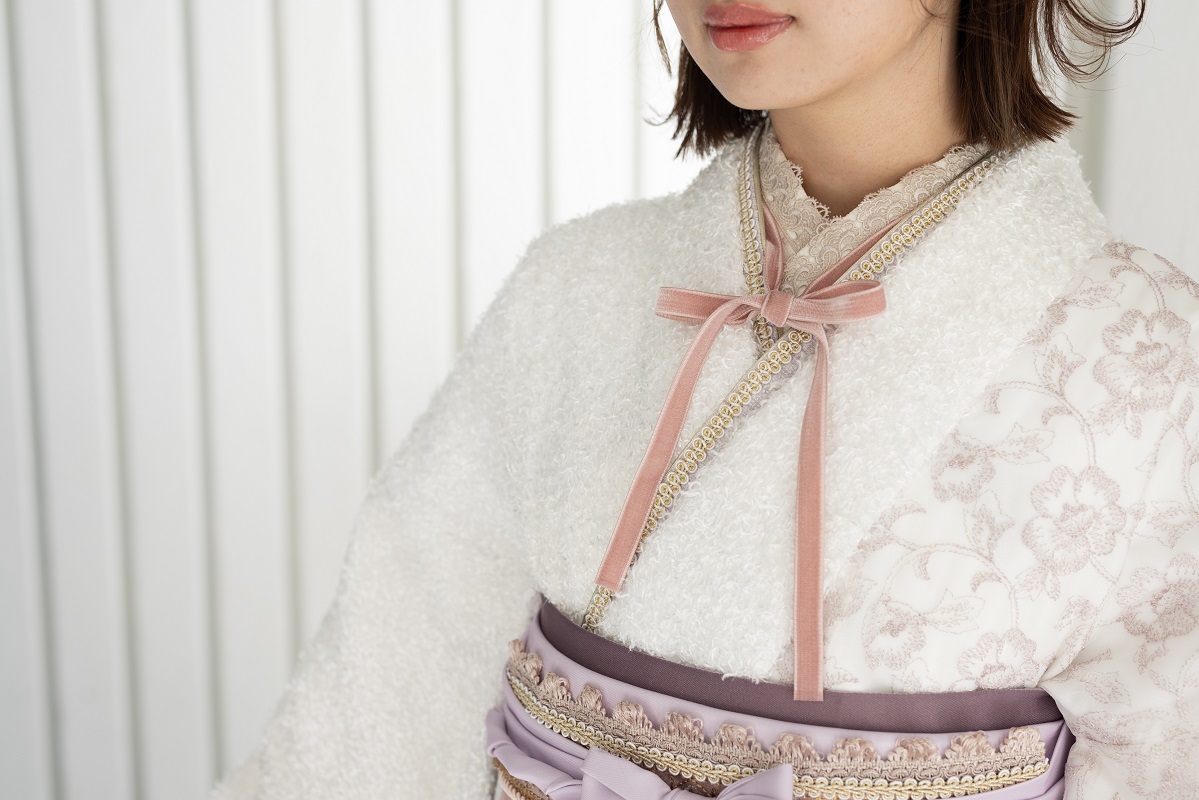 ラフィネモカ二尺袖/卒業袴 フェザリーレースRM-173/RH-95【ホワイト/ホワイトピンク】 - 画像 (10)