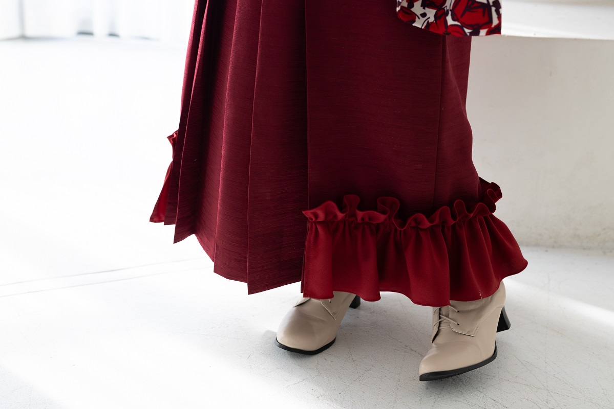 ﾗﾌｨﾈﾓｶ二尺袖/卒業袴　フリル・フローラRM-166/RH-99【ﾎﾜｲﾄﾚｯﾄﾞ/ﾎﾞﾙﾄﾞｰ】 - 画像 (9)