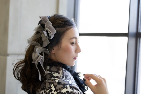 ラフィネモカ二尺袖/卒業袴 フリル・フローラRM-165/RH-98【ホワイトグレー/ブラック】 - 画像 (9)