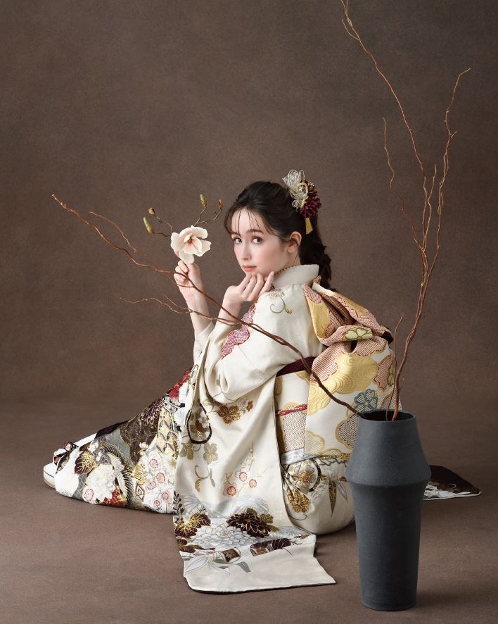 2026正絹振袖　ひいな　№1175　-練色- - 画像 (2)