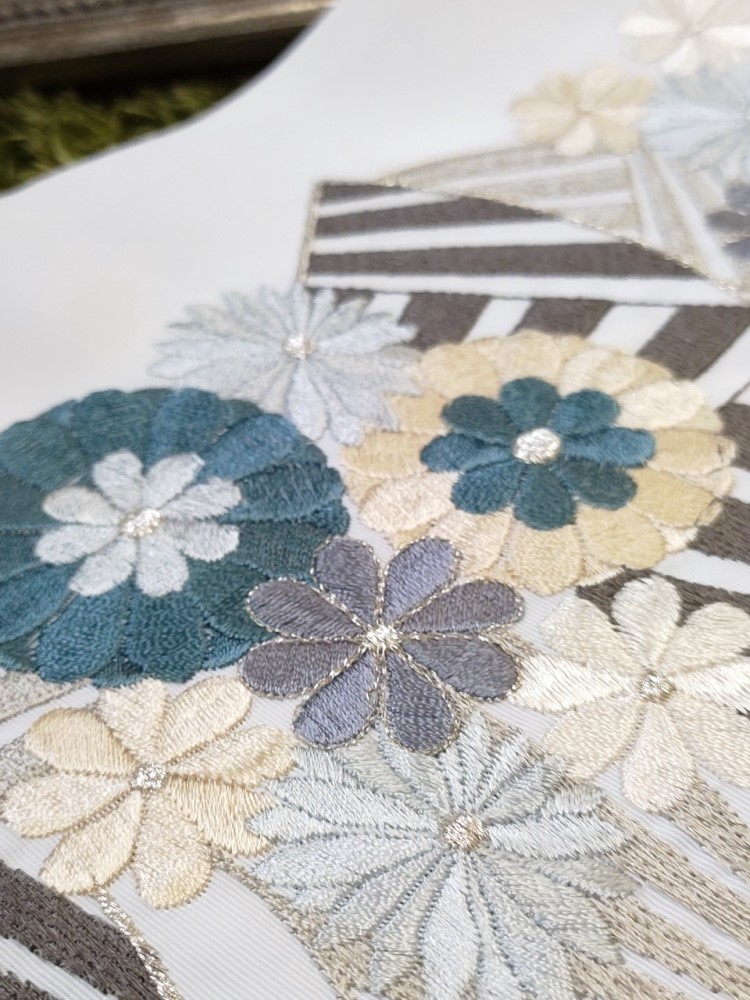 【アウトレット】 ししゅう半衿【ポリ合繊】シルエリー -扇面-3色 - 画像 (5)