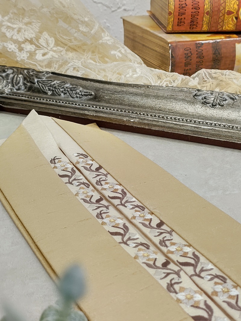 【アウトレット】重衿【合繊】ポリシャンタン刺繍-RSK2307fベージュ - 画像 (2)