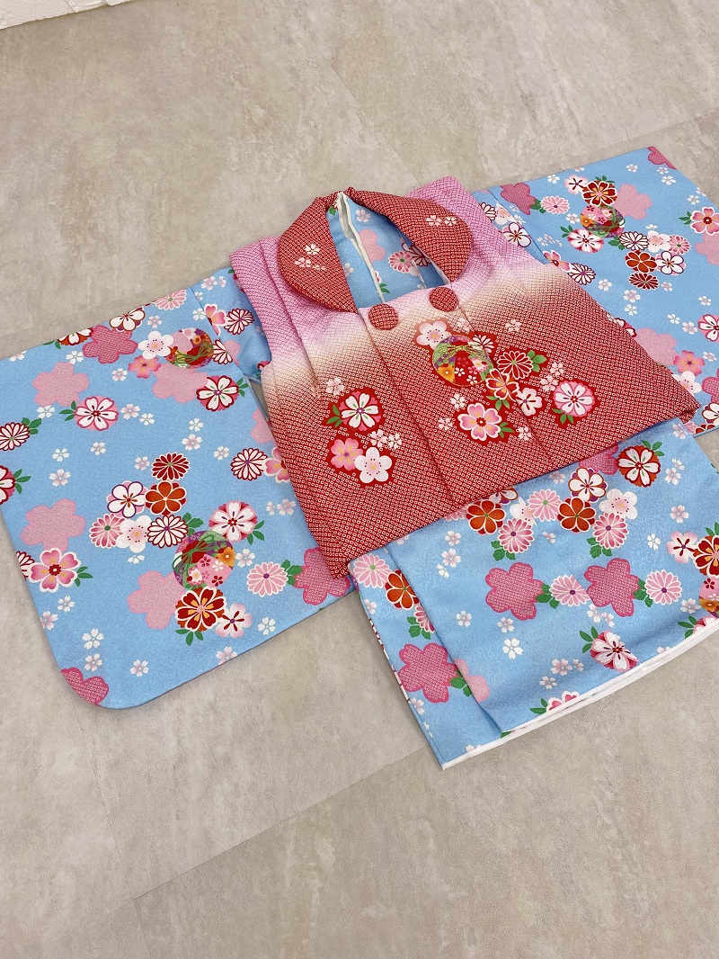 【現品】女児1歳ベビー被布アンサンブル(二部式)RMH2307-j2 赤白青 - 画像 (3)