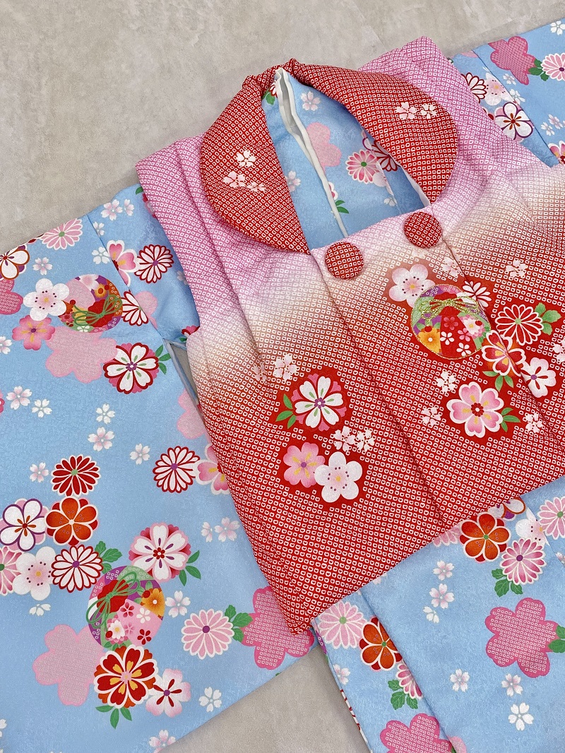 【現品】女児1歳ベビー被布アンサンブル(二部式)RMH2307-j2 赤白青 - 画像 (2)