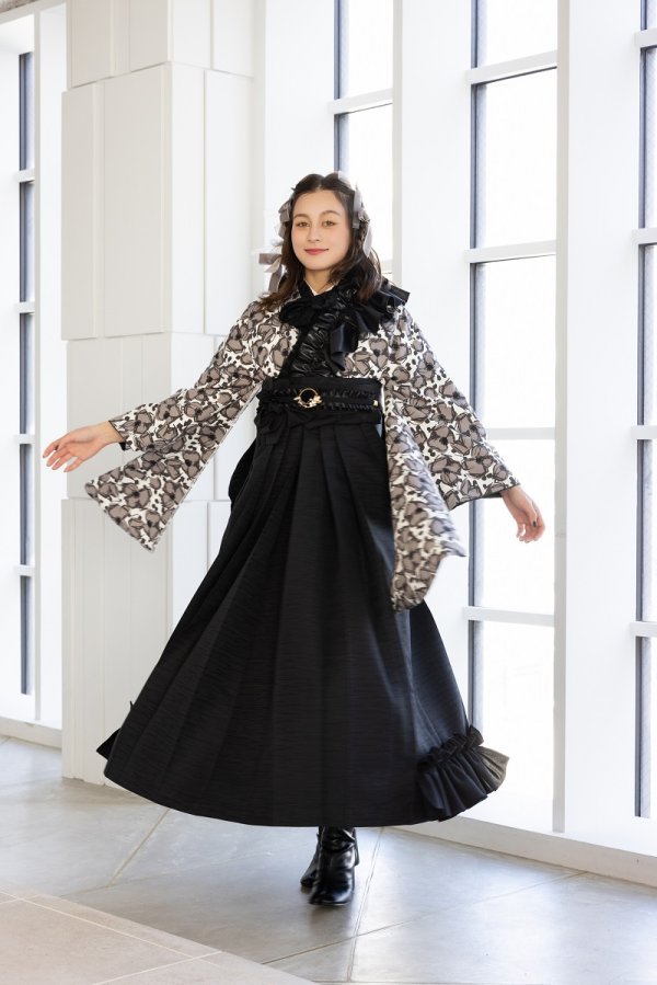 ﾗﾌｨﾈﾓｶ二尺袖/卒業袴　フリル・フローラRM-165/RH-98【ﾎﾜｲﾄｸﾞﾚｰ/ﾌﾞﾗｯｸ】 - 画像 (3)