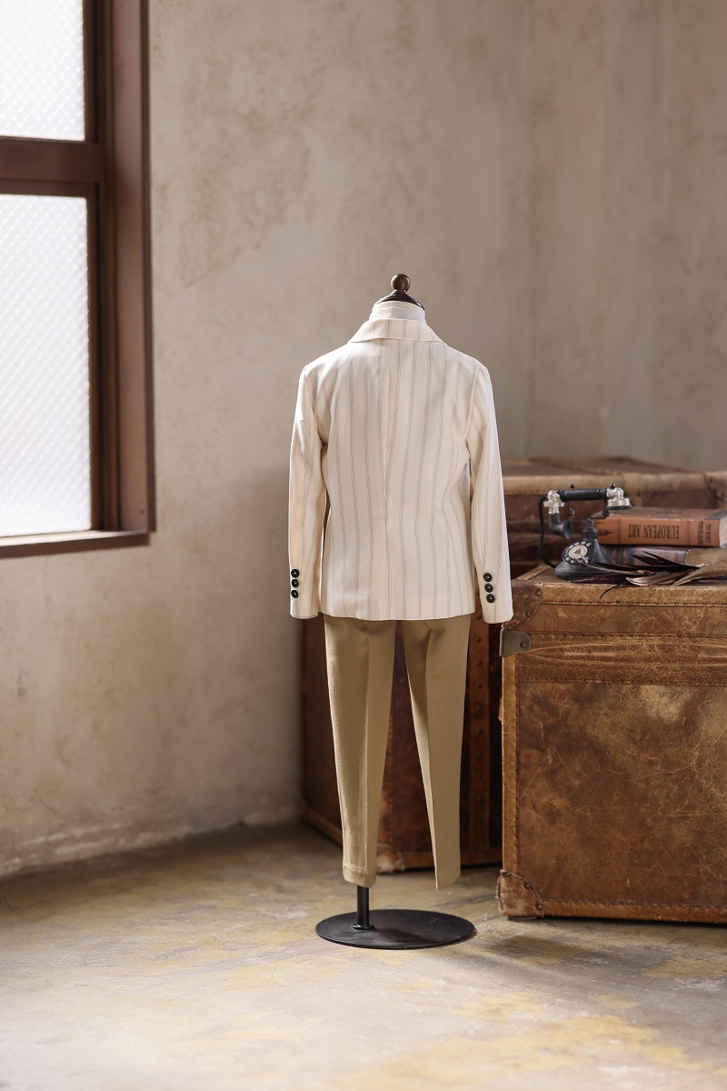 【現品90㎝・100㎝】キッズタキシード RT-037 ホワイト - 画像 (2)