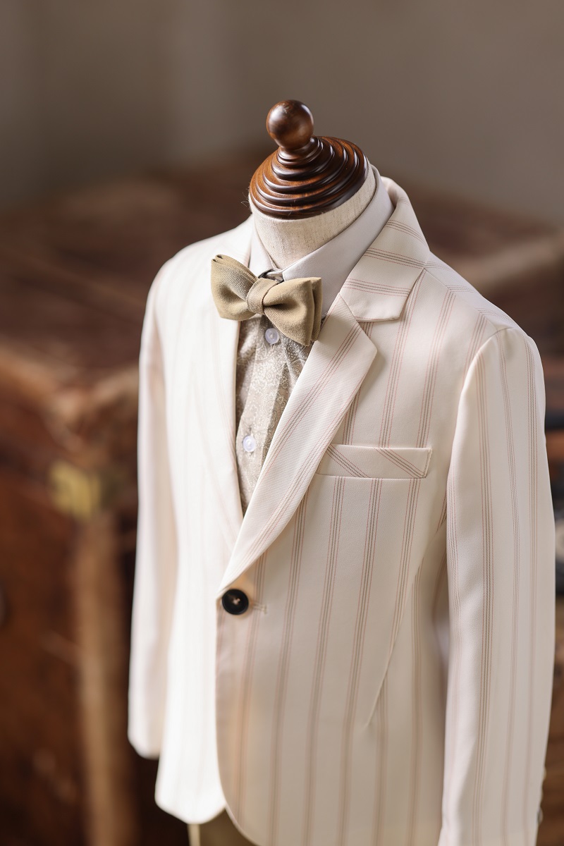 【現品90㎝・100㎝】キッズタキシード RT-037 ホワイト - 画像 (3)