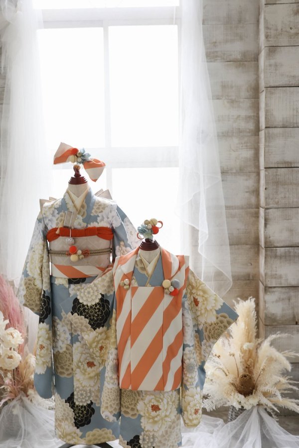 ネオ・トラッドファミリー 3歳被布ｾｯﾄ RC702-B　【ｱｲｽｸﾞﾚｰ】 - 画像 (5)