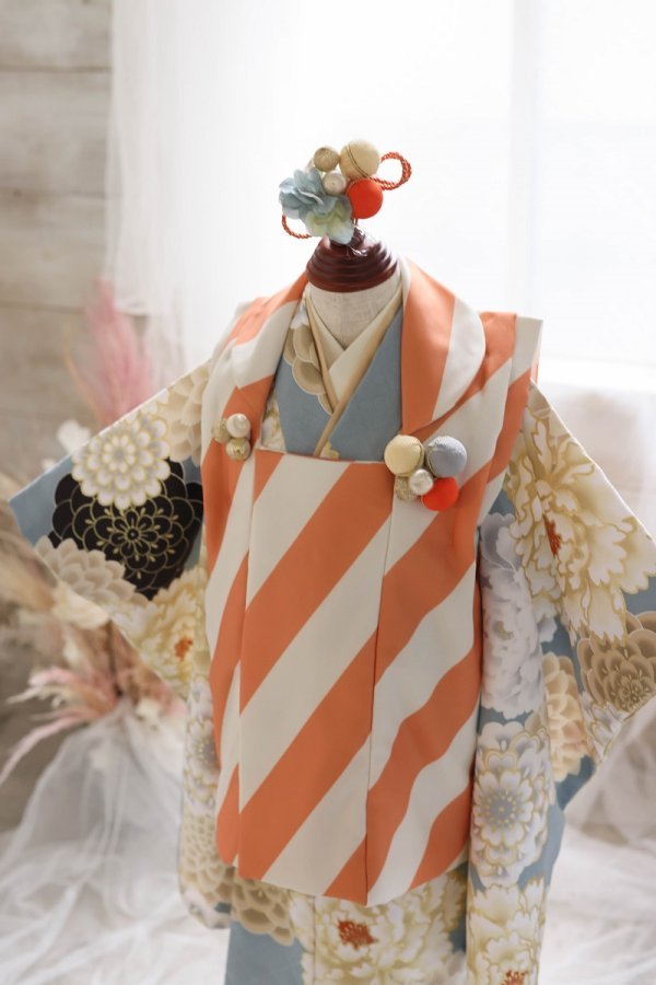 ネオ・トラッドファミリー 3歳被布ｾｯﾄ RC702-B　【ｱｲｽｸﾞﾚｰ】 - 画像 (2)