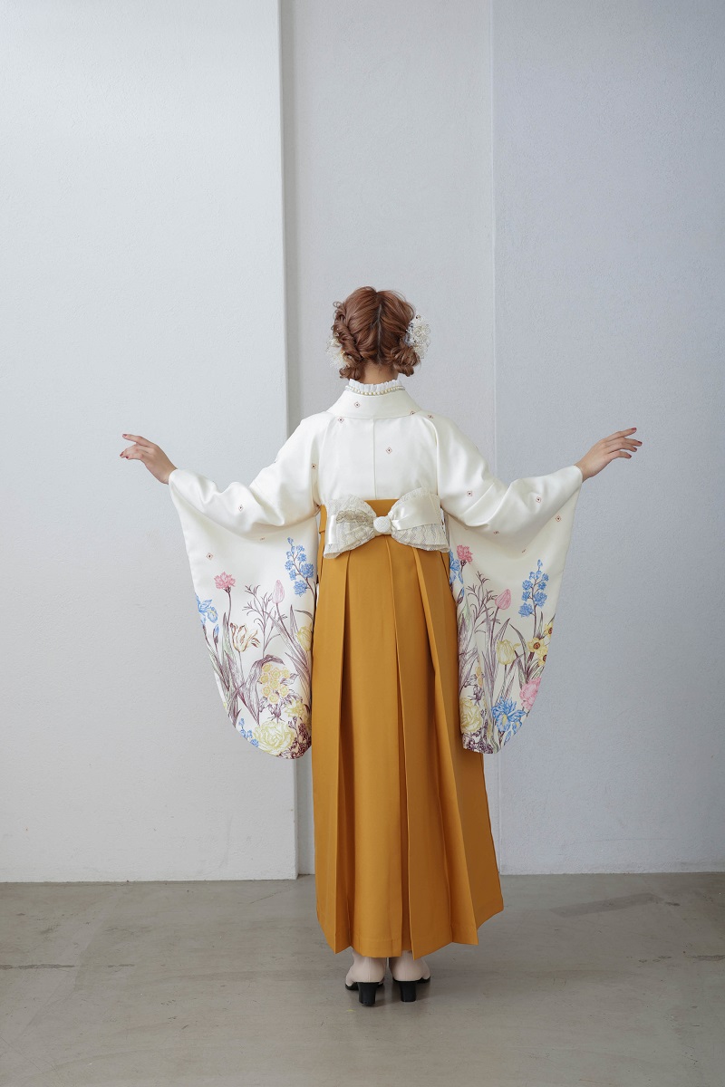 ラフィネモカ二尺袖/卒業袴 アンティークガーデンRM-163/RH-93【アイボリー/金茶】 - 画像 (7)