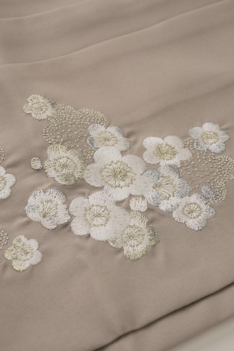 卒業袴 桜刺繍 RMO2401-a1 ベージュ - 画像 (2)
