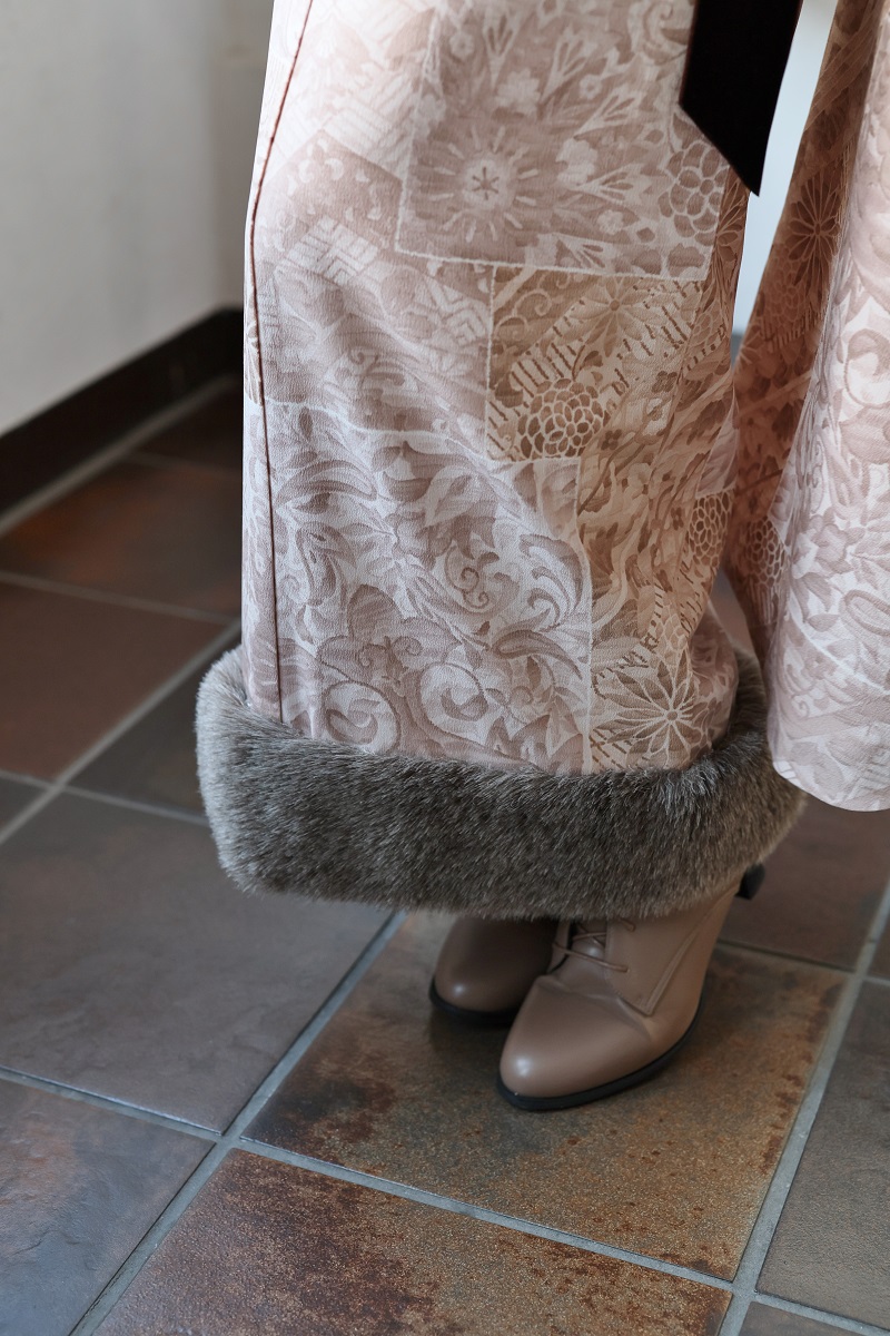 合繊振袖ラフィネモカ GF-62 -パッチワークファー-【ピンクベージュ】 - 画像 (4)