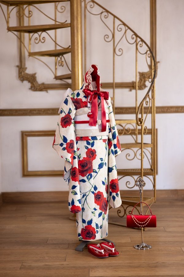 【現品】ラフィネココ・ロザリー 7歳きもの RC620-A【白赤】