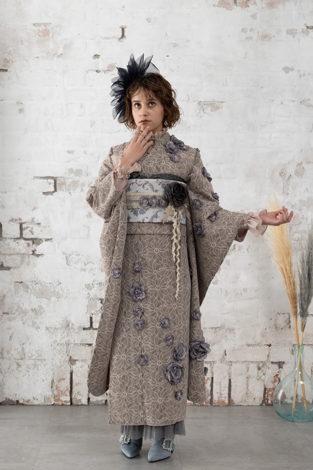 【ｱｳﾄﾚｯﾄ】合繊振袖ラフィネモカ GF-55 -フィオラ・ドール- - 画像 (3)