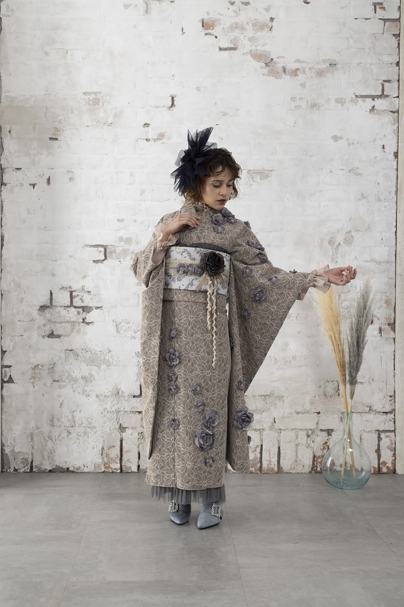 【ｱｳﾄﾚｯﾄ】合繊振袖ラフィネモカ GF-55 -フィオラ・ドール-