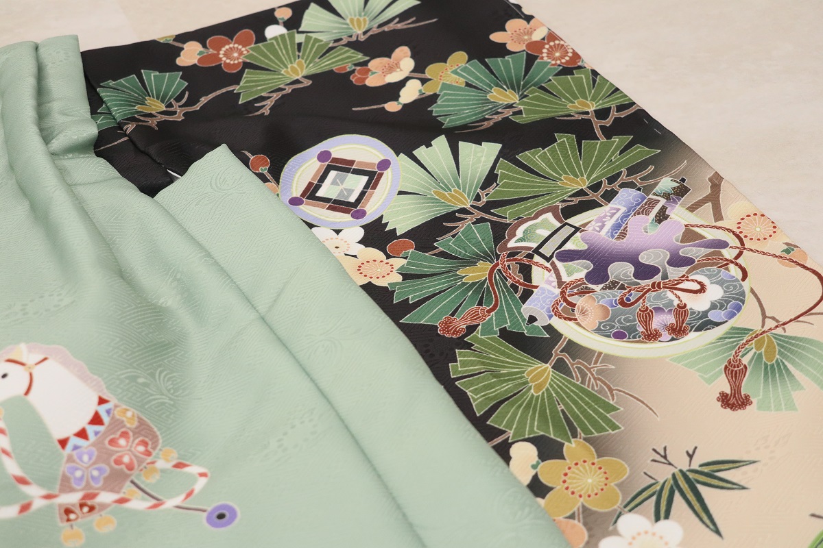 【受注品】 3歳男児被布アンサンブル 陽気な天使No.5「扇」【黒×緑】 - 画像 (9)