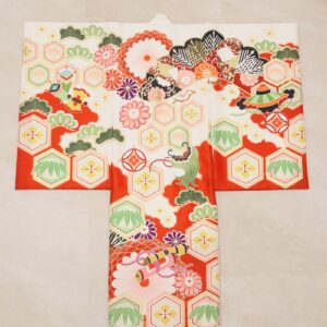 【受注品】 女児お宮参り祝着 No.「亀甲松」【ホワイト】