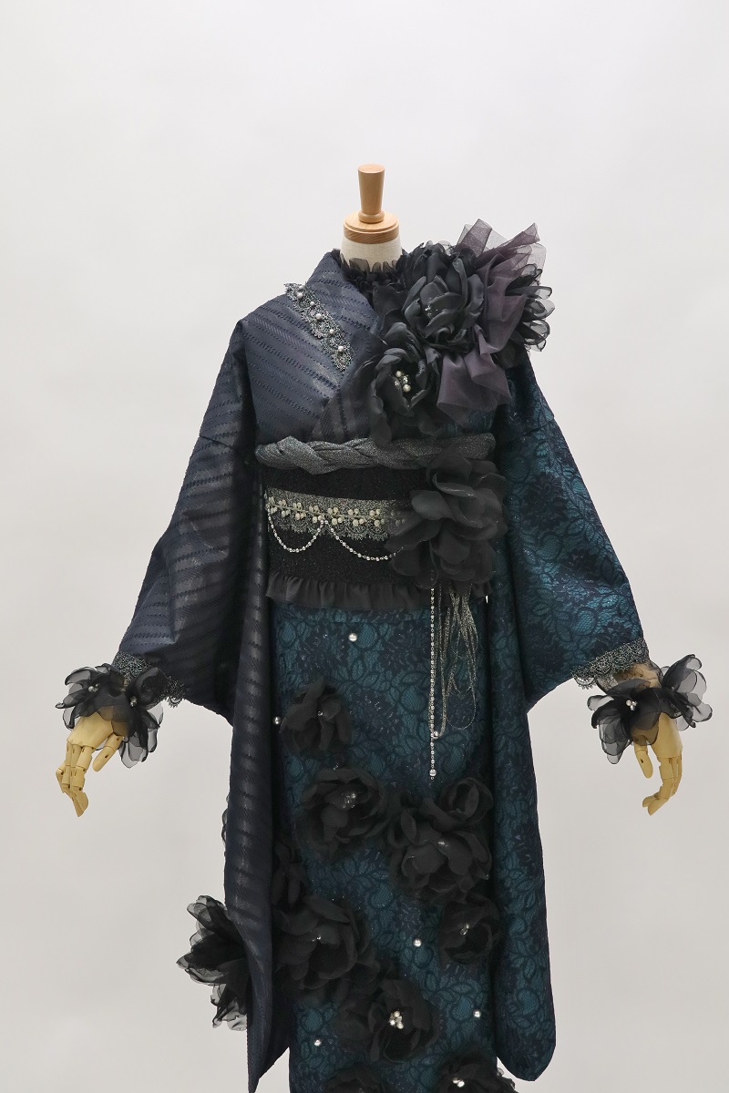 デザイン振袖 「リューサ・ローズ」DK-004B ネイビーグリーン - 画像 (7)