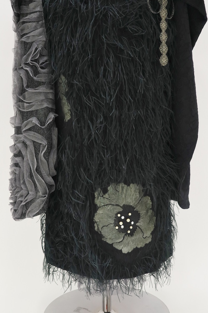 デザイン振袖 「リューサ・ローズ」DK-005B ブラック -片袖シースルータイプ- - 画像 (12)