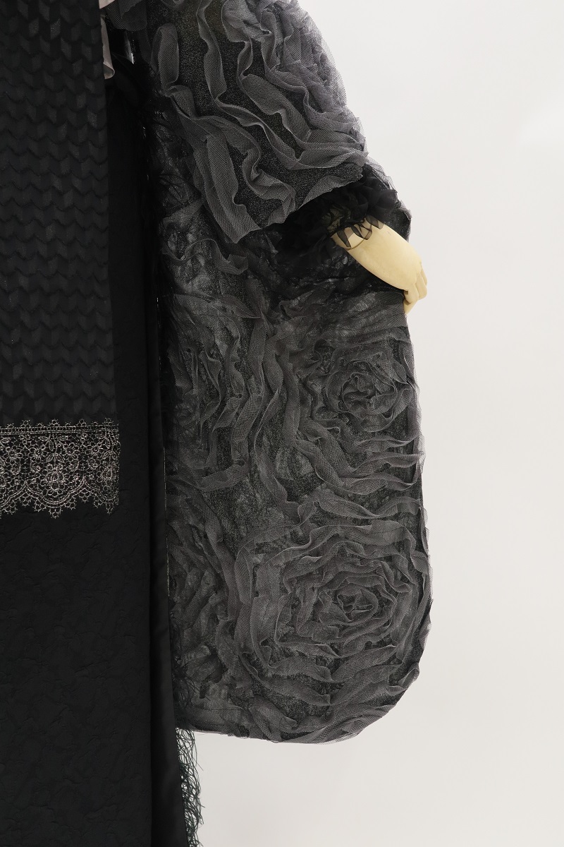 デザイン振袖 「リューサ・ローズ」DK-005B ブラック -片袖シースルータイプ- - 画像 (10)