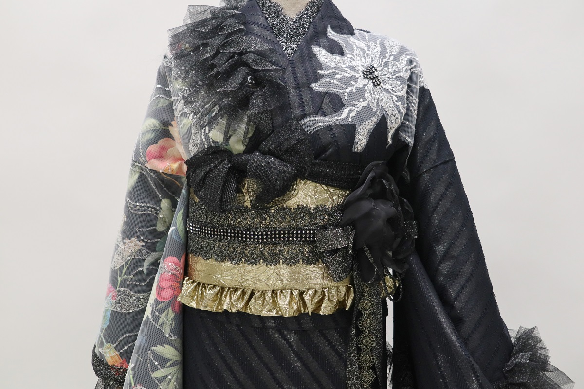 デザイン振袖 「リューサ・ローズ」DK-006C ブラック - 画像 (17)