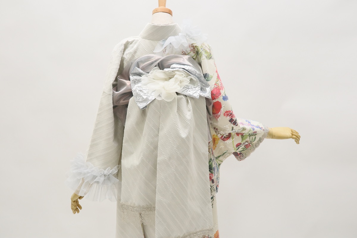 デザイン振袖 「リューサ・ローズ」DK-006B アイボリー - 画像 (20)