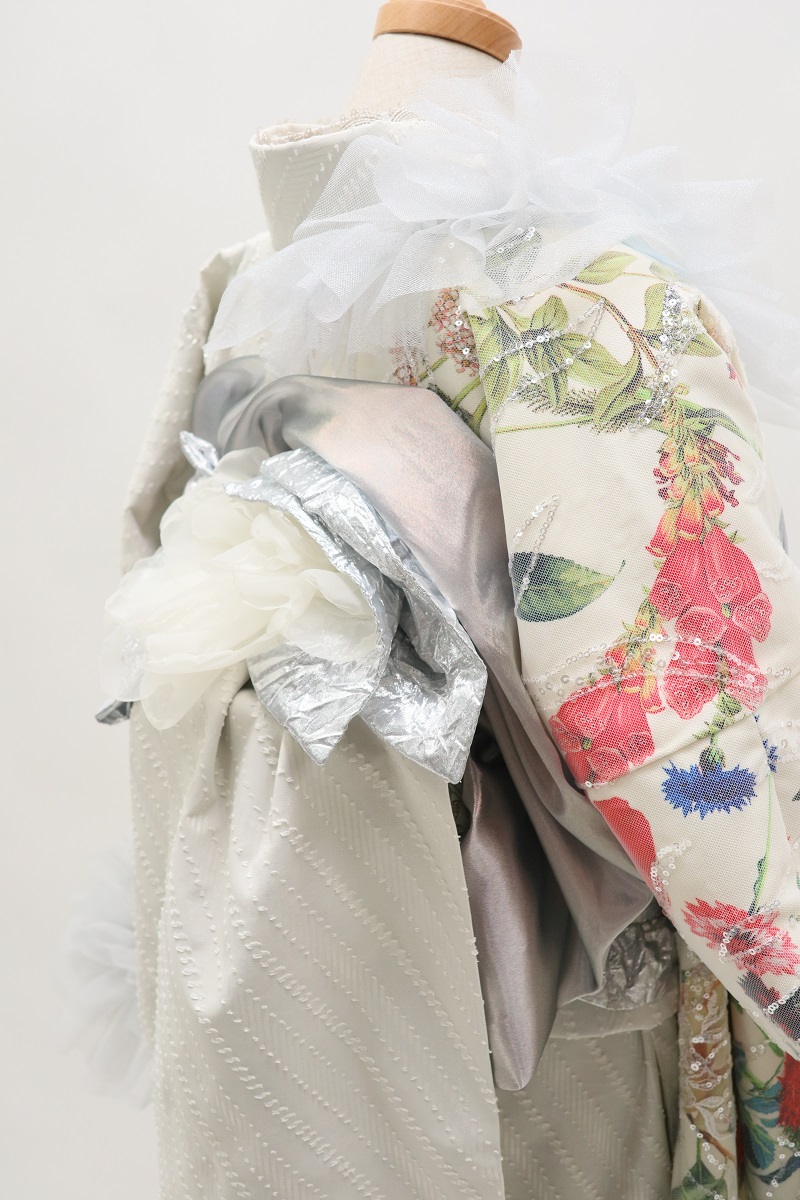 デザイン振袖 「リューサ・ローズ」DK-006B アイボリー - 画像 (9)