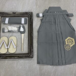 【SALE】男児袴セット3歳　グレー刺繍0923-a