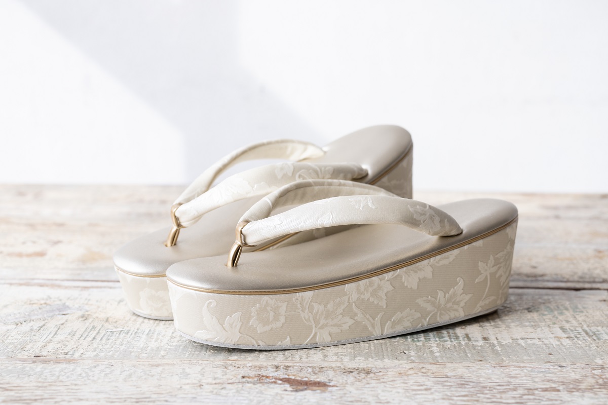 【ラフィネオリジナル】RZT-24w ヒール草履(金)バッグセット - 画像 (5)