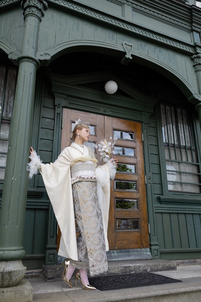 デザイン振袖 DK-003B 「リューサ・ローズ」-メタルレースタイプ- - 画像 (2)