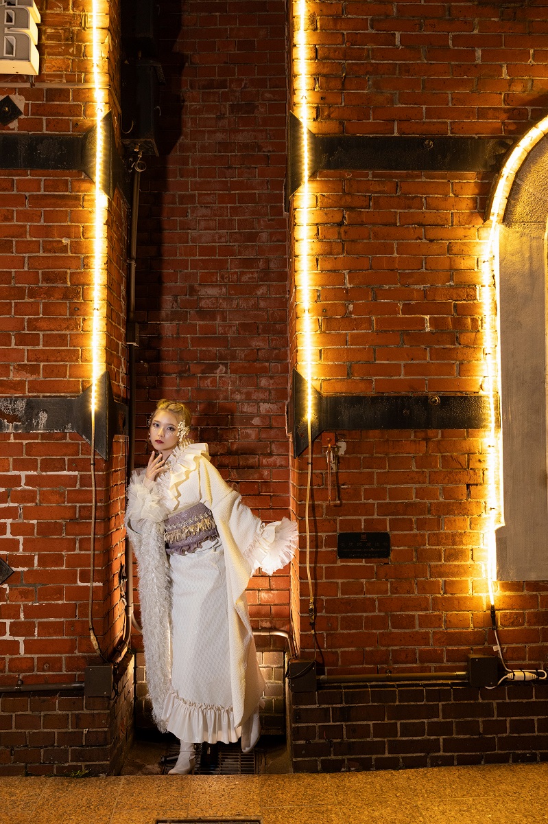 デザイン振袖 DK-002A 「リューサ・ローズ」-フリル&シャギータイプ- - 画像 (2)