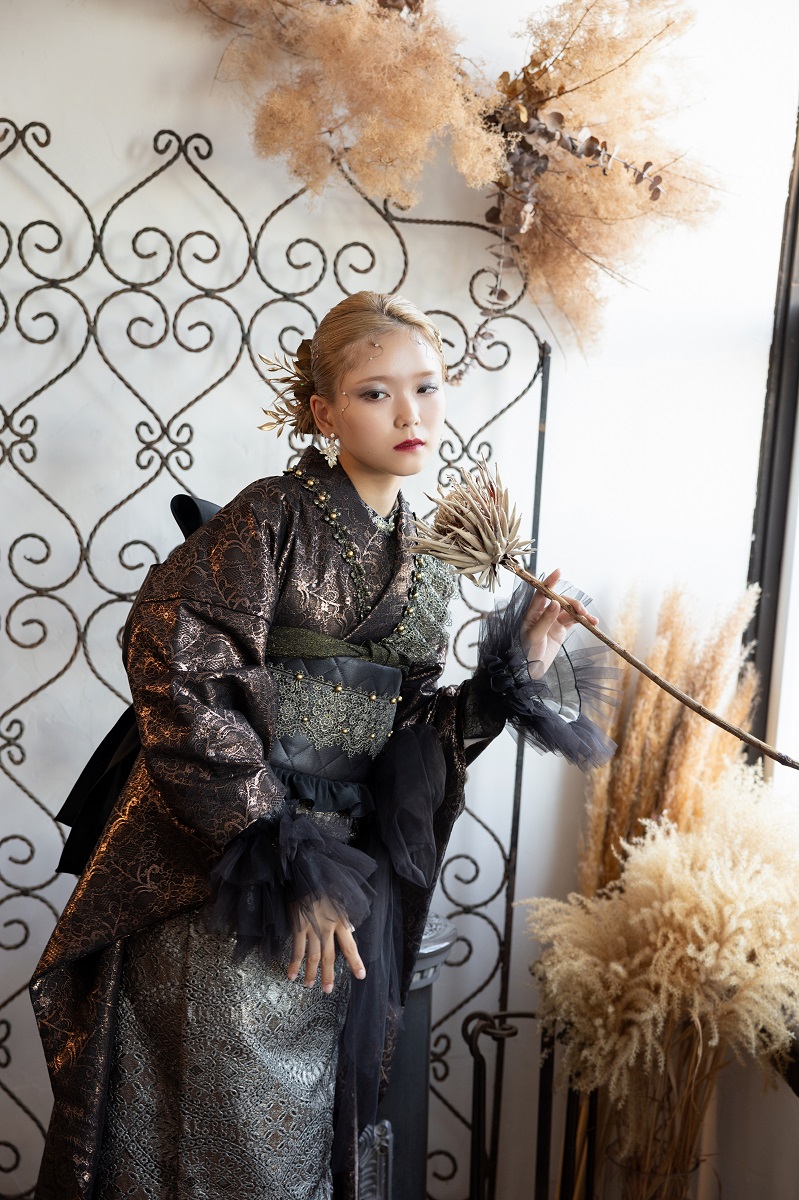 デザイン振袖 DK-003A 「リューサ・ローズ」-メタルレースタイプ- - 画像 (11)