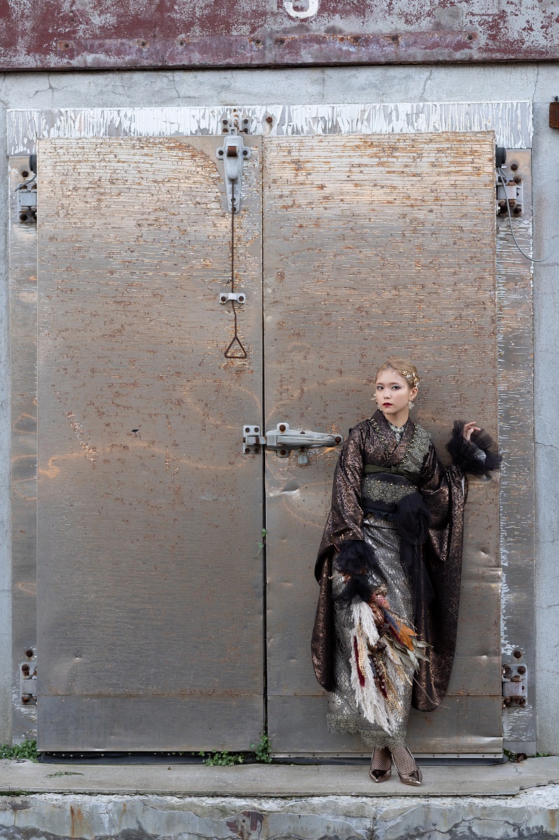 デザイン振袖 DK-003A 「リューサ・ローズ」-メタルレースタイプ- - 画像 (10)