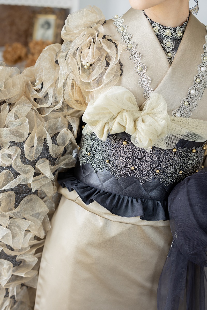 デザイン振袖 DK-001B 「リューサ・ローズ」-片袖シースルー・レースタイプ- - 画像 (11)