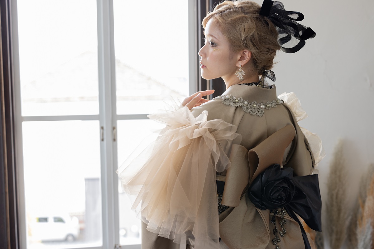 デザイン振袖 DK-001B 「リューサ・ローズ」-片袖シースルー・レースタイプ- - 画像 (31)