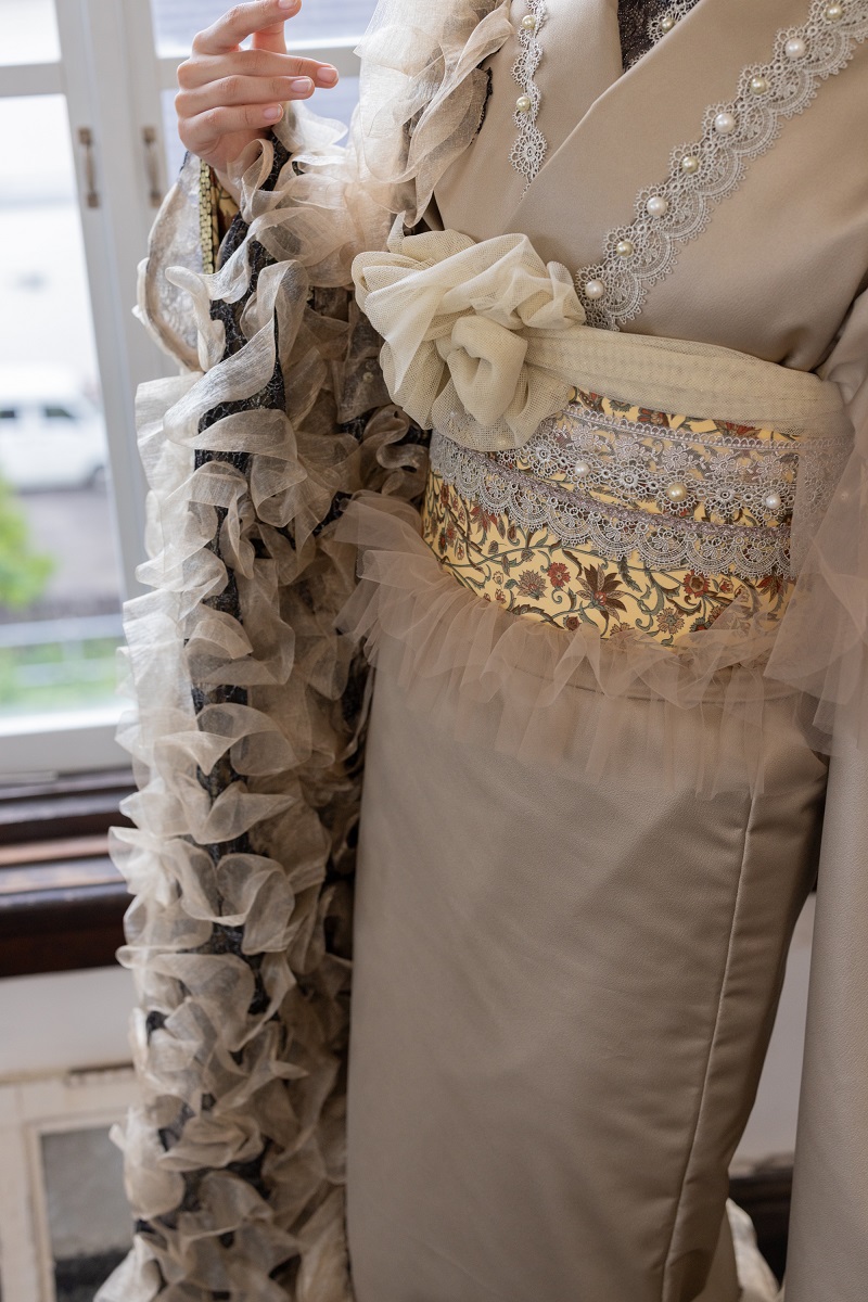 デザイン振袖 DK-001B 「リューサ・ローズ」-片袖シースルー・レースタイプ- - 画像 (14)