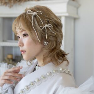 【ﾗﾌｨﾈｵﾘｼﾞﾅﾙ】FK-169パールリボンUピンセット　白×シルバー