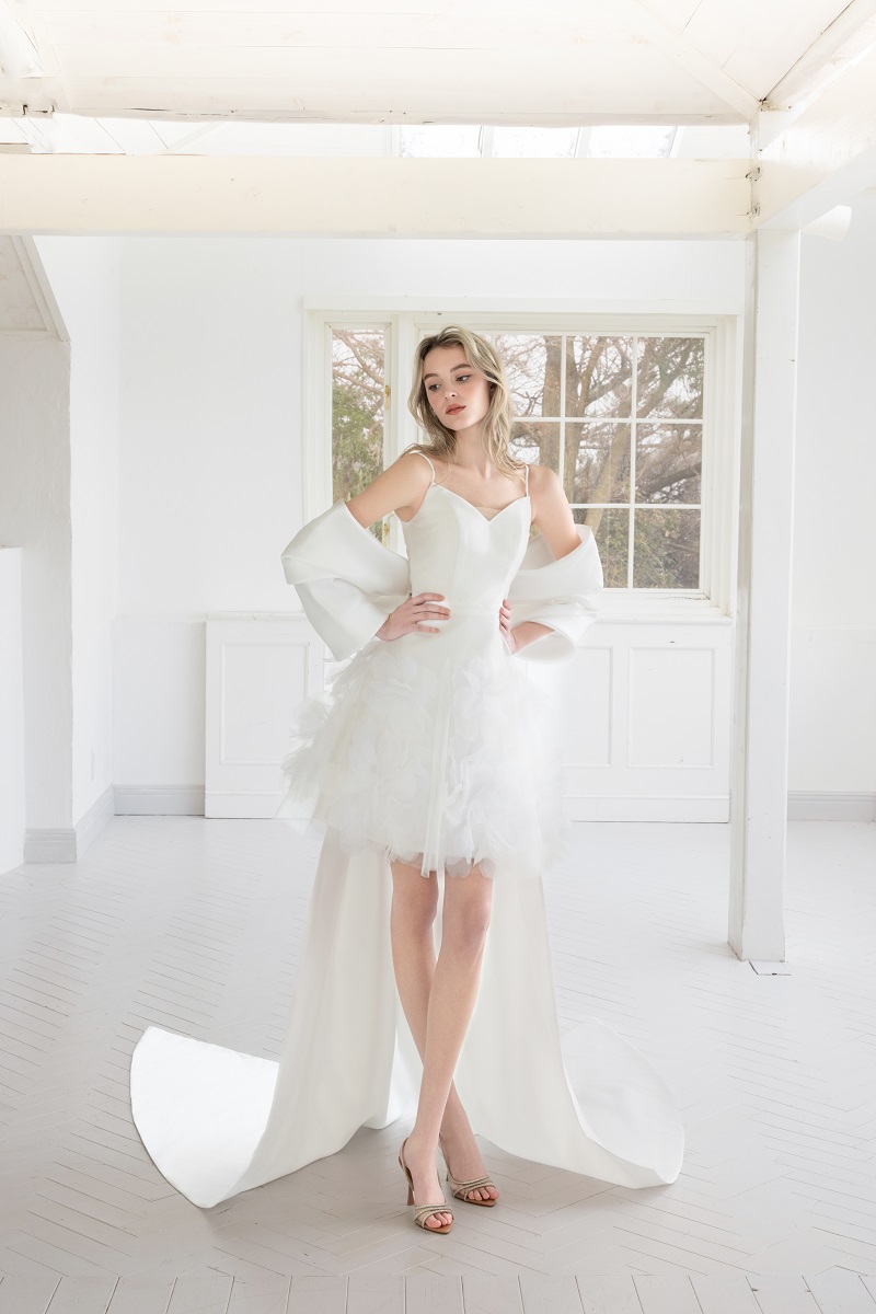 【RaDo’r】ウエディングドレスRW-010【Eimyエイミー】ピュアホワイト