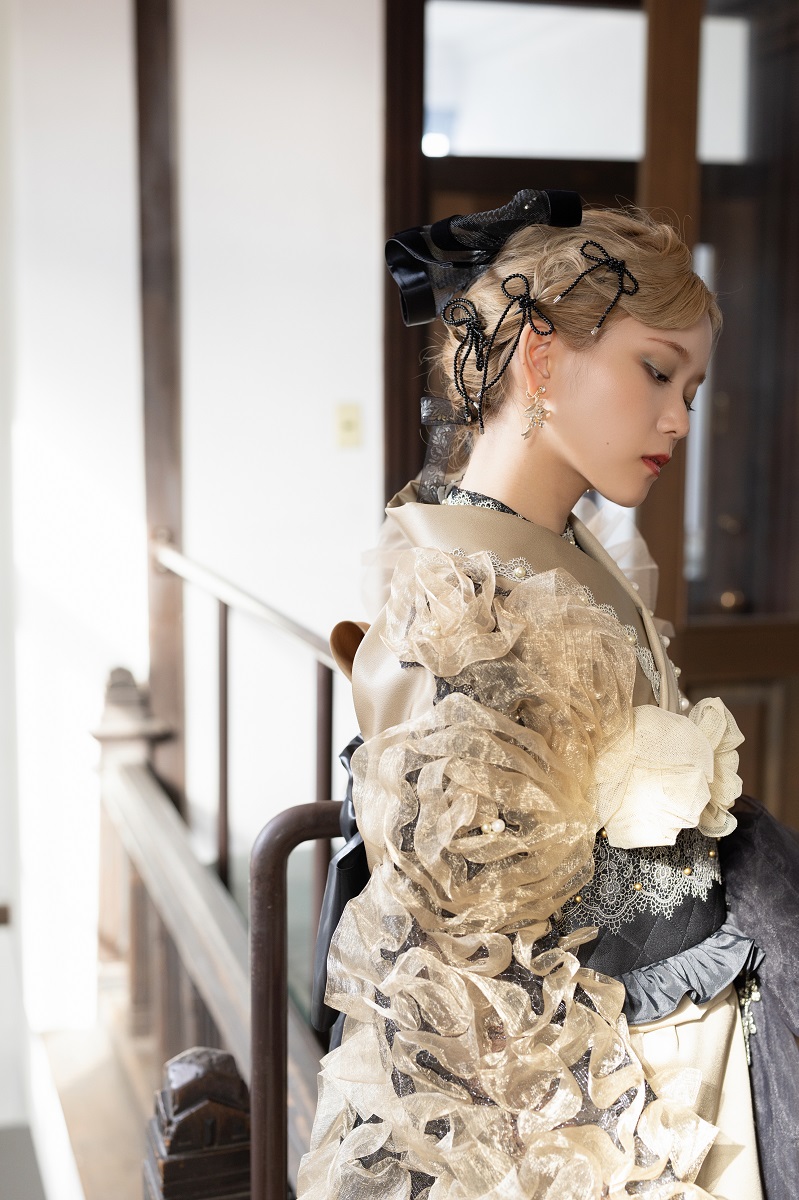 デザイン振袖 DK-001B 「リューサ・ローズ」-片袖シースルー・レースタイプ- - 画像 (6)