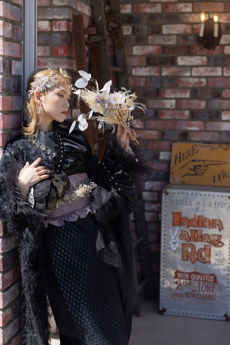 デザイン振袖 DK-002B 「リューサ・ローズ」-フリル&シャギータイプ- - 画像 (8)