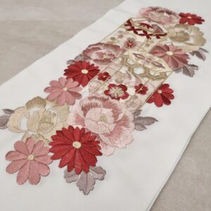 シルエリーししゅう半衿2408古典貝桶に華