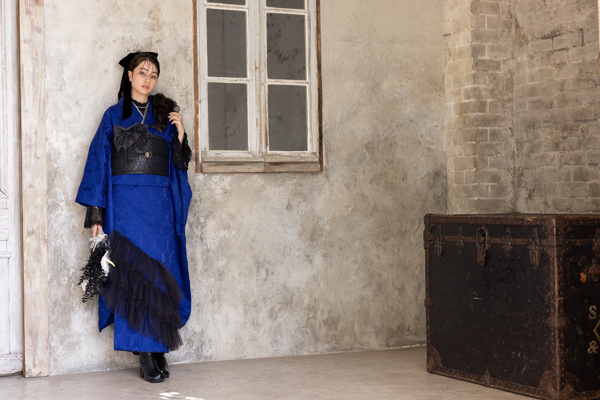 合繊振袖ラフィネモカ GF-83　ヴィクトリアンブルー【ﾛｲﾔﾙﾌﾞﾙｰ】 - 画像 (18)