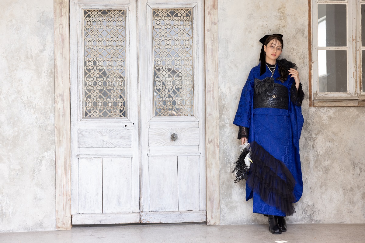 合繊振袖ラフィネモカ GF-83 ヴィクトリアンブルー【ロイヤルブルー】 - 画像 (2)