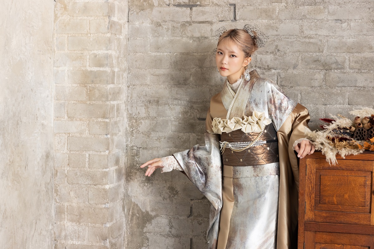 合繊振袖ラフィネモカ GF-85　ブルックリン・ゴールド【ﾎﾜｲﾄ】 - 画像 (6)