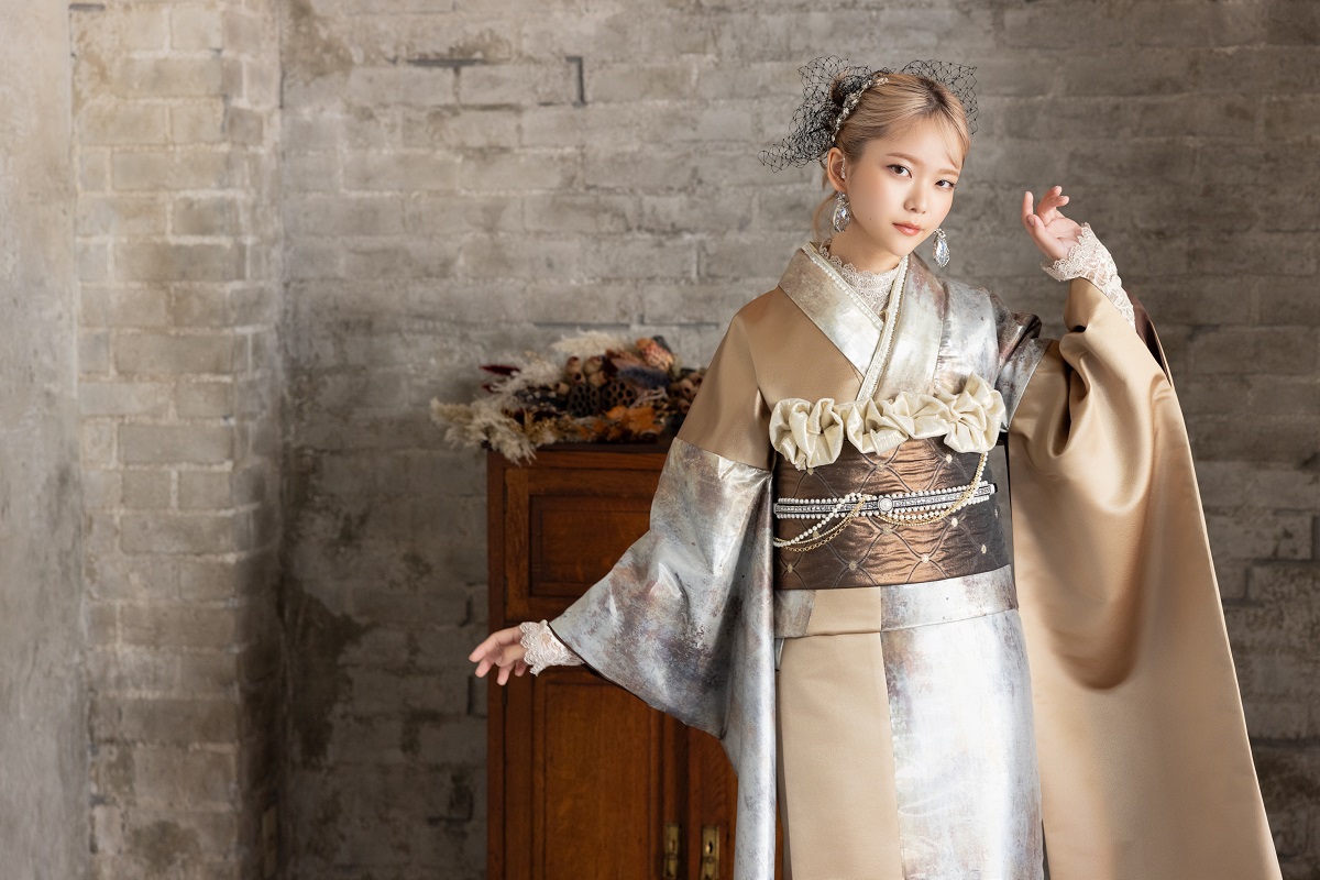 合繊振袖ラフィネモカ GF-85　ブルックリン・ゴールド【ﾎﾜｲﾄ】 - 画像 (10)