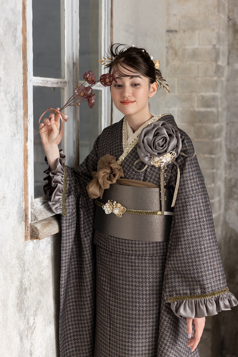 合繊振袖ラフィネモカ GF-81　ピエ ド プール【ｶｰｷ】 - 画像 (7)