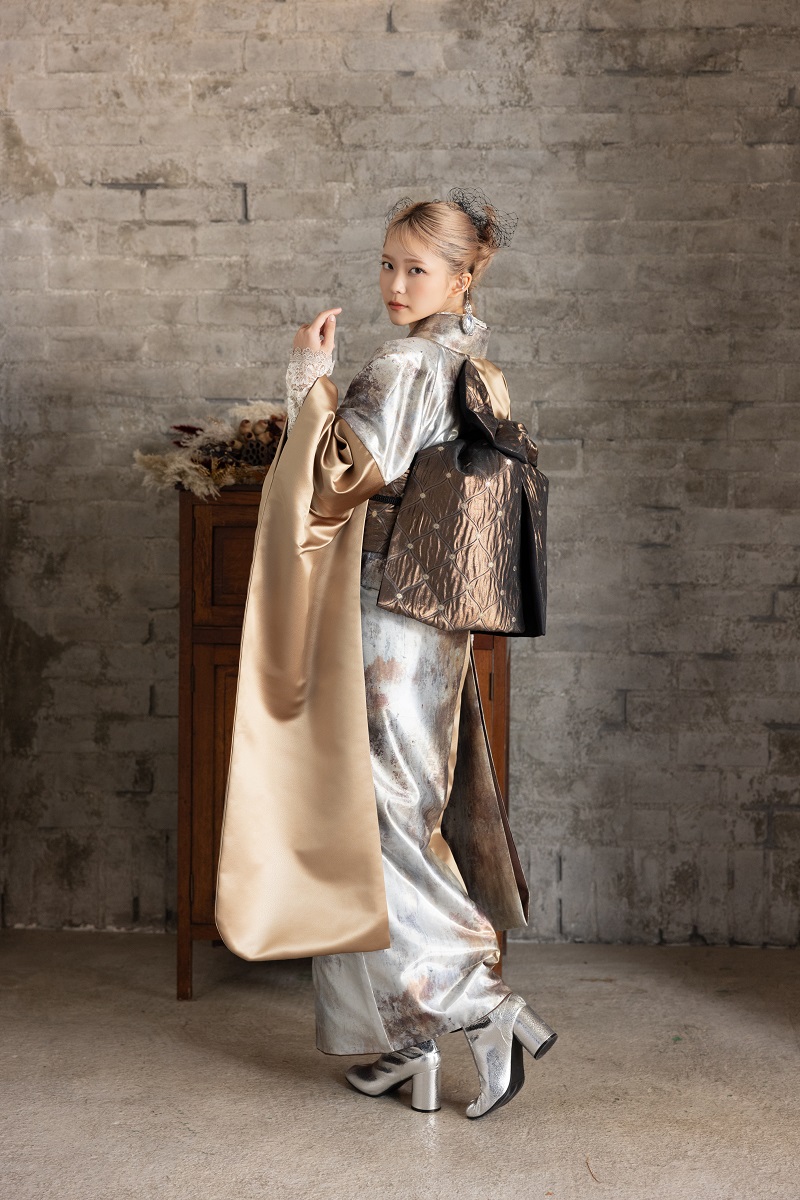 合繊振袖ラフィネモカ GF-85　ブルックリン・ゴールド【ﾎﾜｲﾄ】 - 画像 (8)